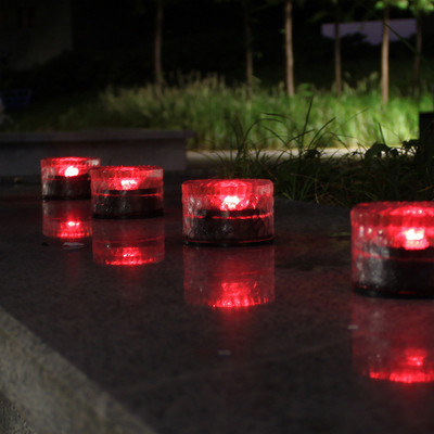 Lampa LED impermeabila pentru gradina