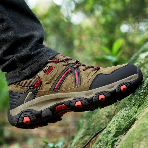 Paelte ja paksu tallaga meeste matkasaapad