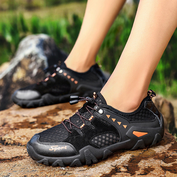 JAUNS vīriešu pārgājienu zābaku modelis ar šņorēm un uzrakstu