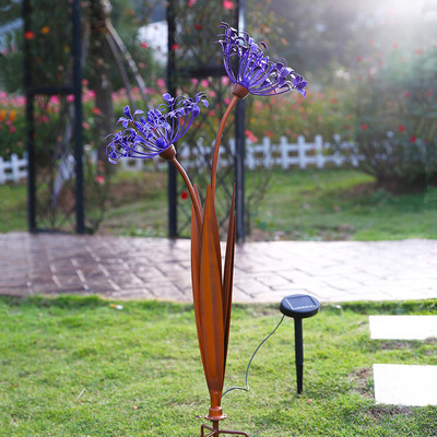Ηλιακός λαμπτήρας για τον κήπο - ένα λουλούδι