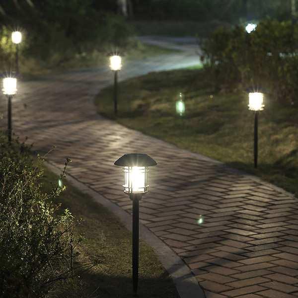 Dekoratīva ūdensizturīga LED dārza lampa - retro stilā