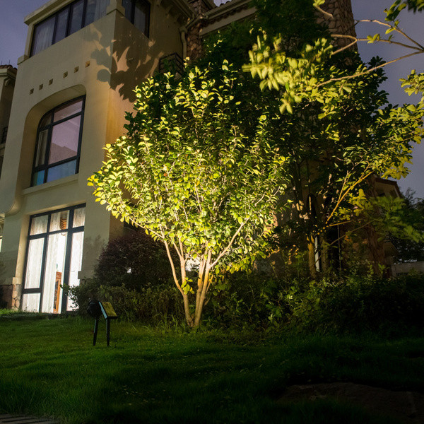 Āra LED ūdensnecaurlaidīgs prožektors dārzam