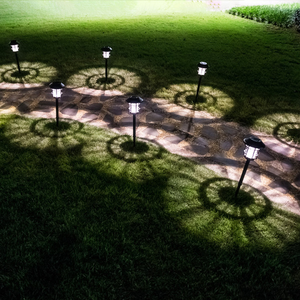 Neperšlampama saulės LED lempa - sodui