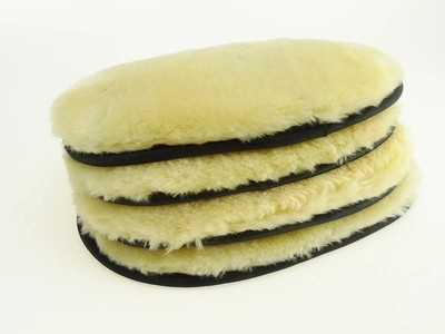 Auto puhastus- ja poleerimiskinnas