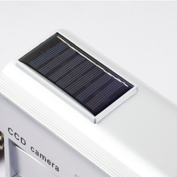 Имитация камера за наблюдение със слънчева батерия 