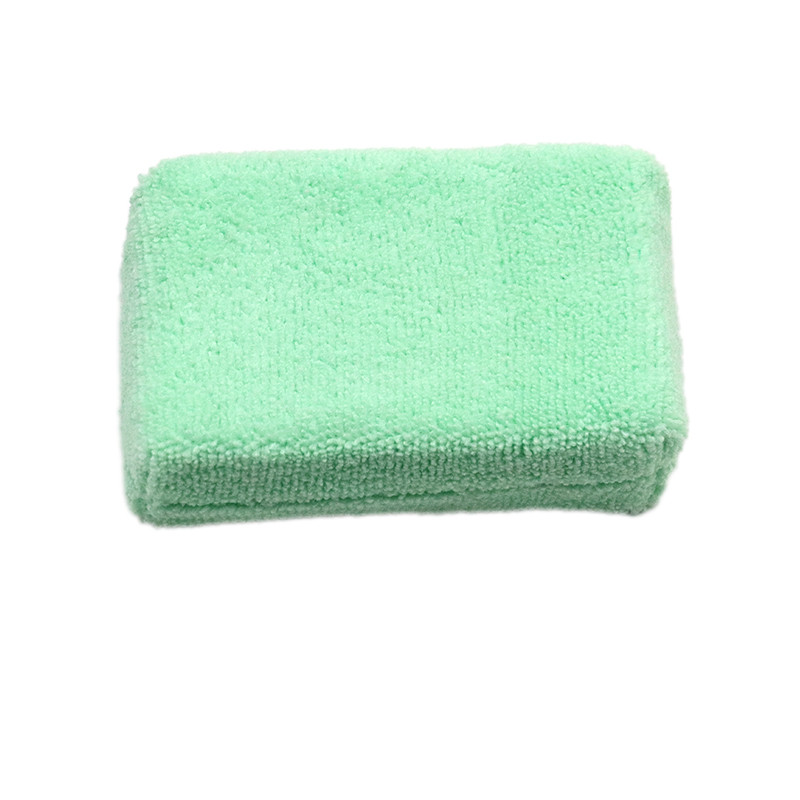 Mikropluošto kempinė automobilio valymui