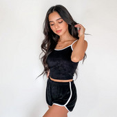 NOVI model ženskog kompleta iz dva dela u crnoj boji