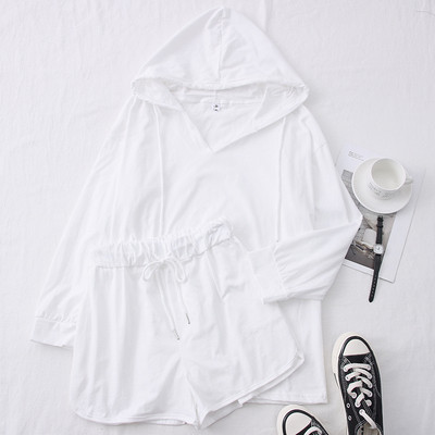 Uue mudeli naiste komplekt kaheosalistest lühikestest pükstest + pluus