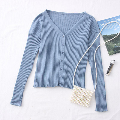 Γυναικεία ζακέτα με λαιμόκοψη και μακριά μανίκια