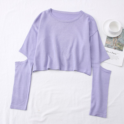 Πουλόβερ μοντέρνο με στρογγυλή λαιμόκοψη και κομμένα μέρη