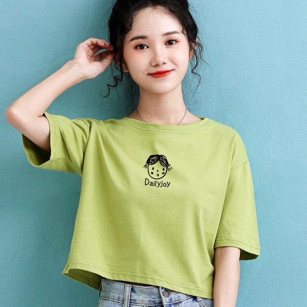 Lilleaplikatsiooniga vabaaja naiste T-särk