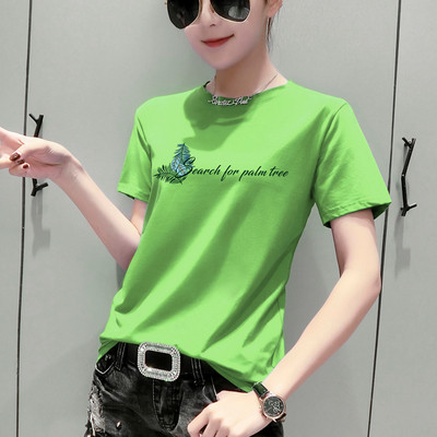 Naiste sportlik vabaaja t-särk aplikatsiooni ja pealdisega