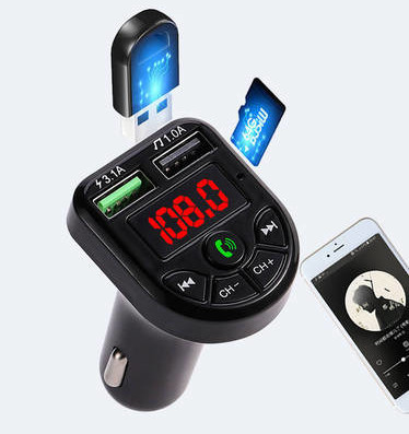 USB-pordi ja FM-iga autosaatja