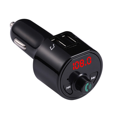 Autosaatja Bluetoothi ja kahe USB pesaga