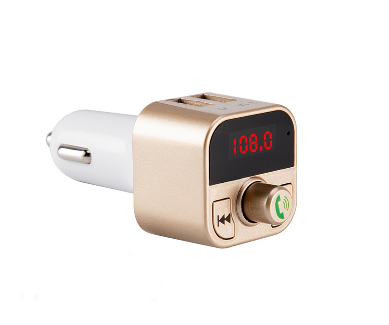 Autós adó LED kijelzővel és Bluetooth-al