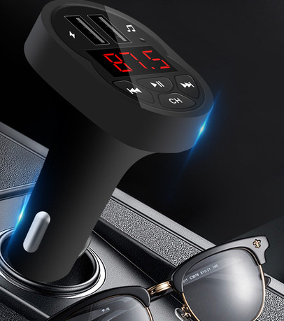 MP3 autós adó Bluetooth és FM funkcióval