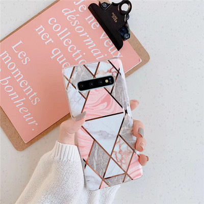 Husa pentru Samsung S10 cu forme geometrice