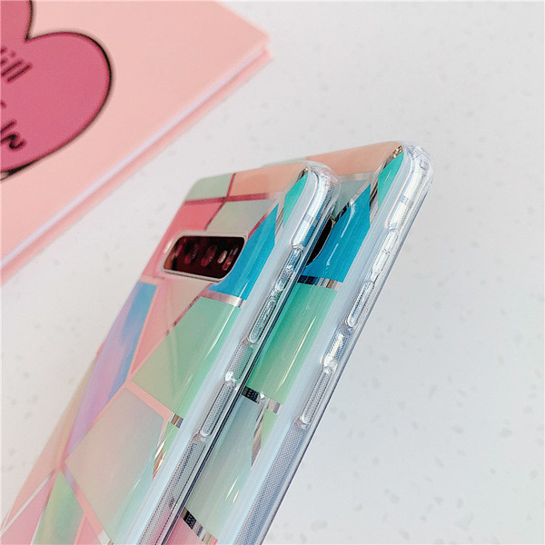 Cweten kalyyf za Samsung S10 Plus sa geometrijskim oblicima