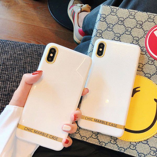 Valge silikoonümbris iPhone X / XS jaoks