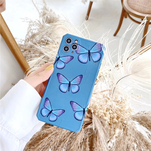 Tok iPhone 11 Pro Max készülékhez pillangókkal