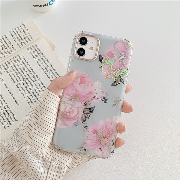 Lilledega silikoonümbris Iphone 11 Pro Maxile