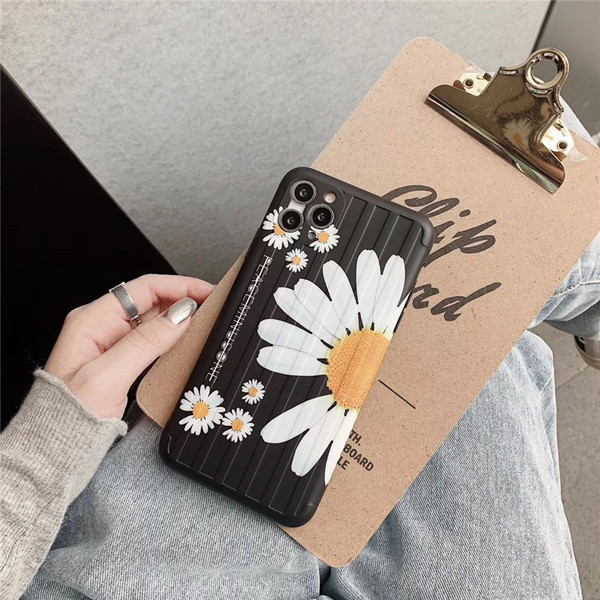 Husa pentru Iphone 11 Pro Max neagra cu margarete