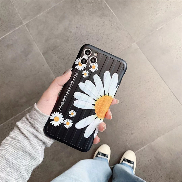 Husa pentru Iphone 11 Pro Max neagra cu margarete