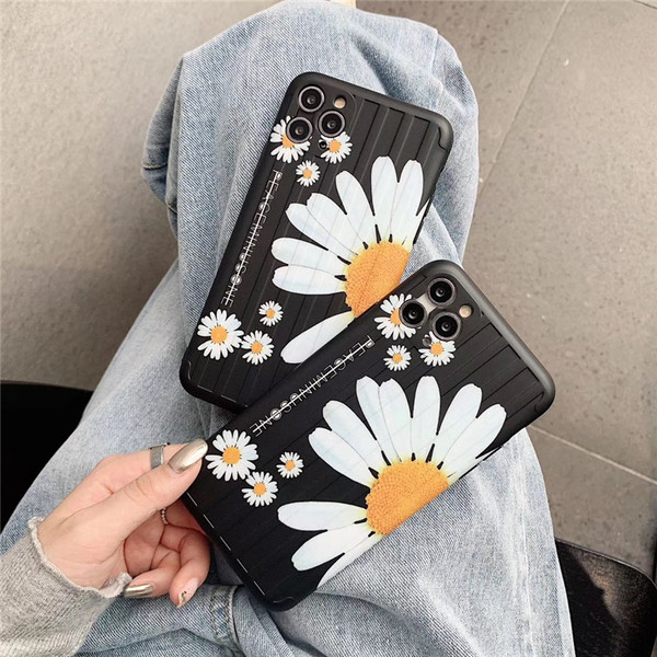 Husa pentru Iphone 11 Pro Max neagra cu margarete