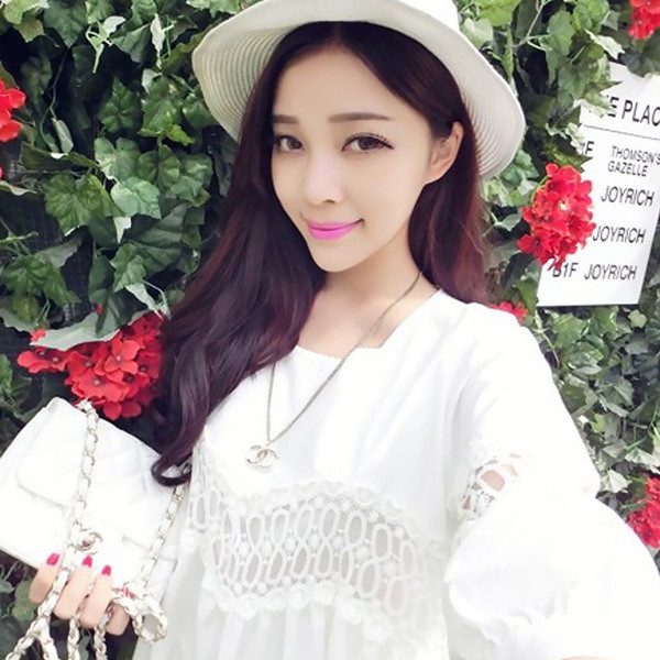 Nyári széles női ruha terhes nők számára, fehér színben