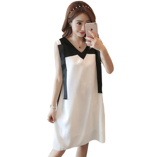 Sieviešu kleita grūtniecēm melnā krāsā