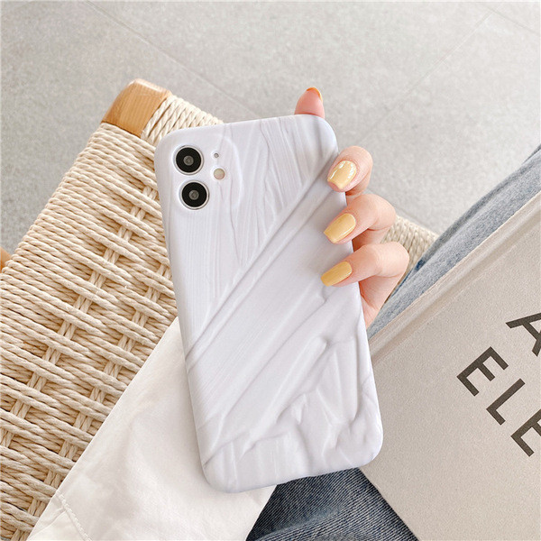 Silikona maciņš priekš Iphone 11 baltā krāsā