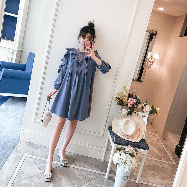 Rochie din sifon cu decolteu oval in albastru