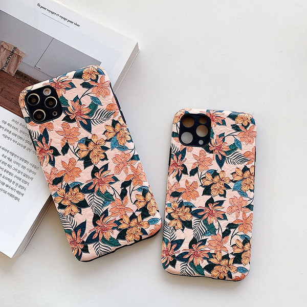 Mitmevärviline lilleümbris telefonile Iphone 11 Pro Max