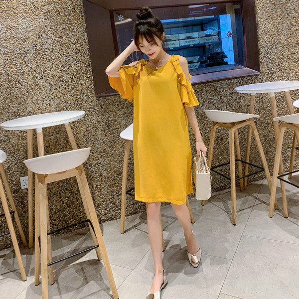 Paljaste õlgadega naiste kleit rasedatele