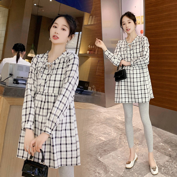 Moteriška languota tunika nėščiosioms ilgomis rankovėmis ir kaklaraiščiais