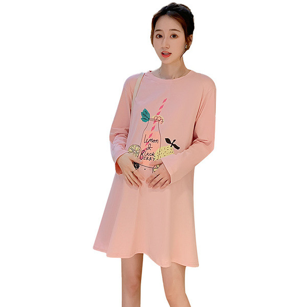 Ikdienas sieviešu kleita ar krāsainu aplikāciju grūtniecēm