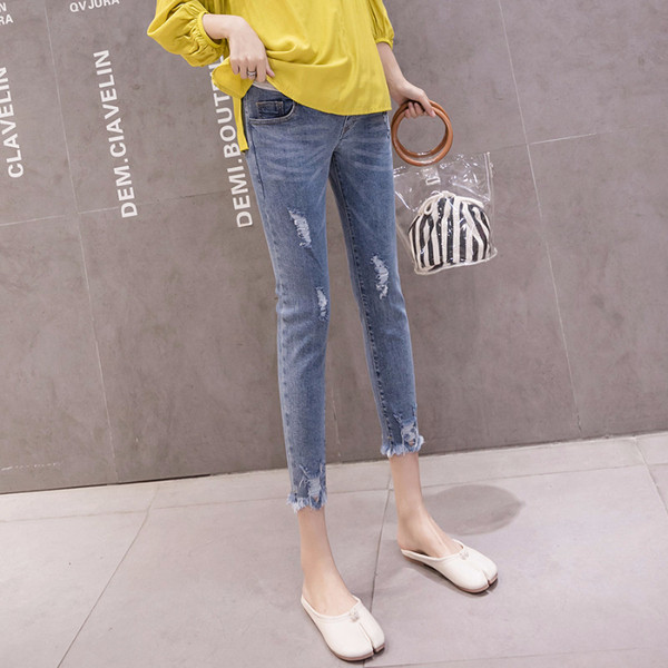 Moteriški laisvalaikio džinsai su plyštais raštais nėščiosioms