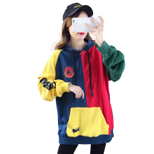 Spalvingi moteriški megztiniai nėščiosioms