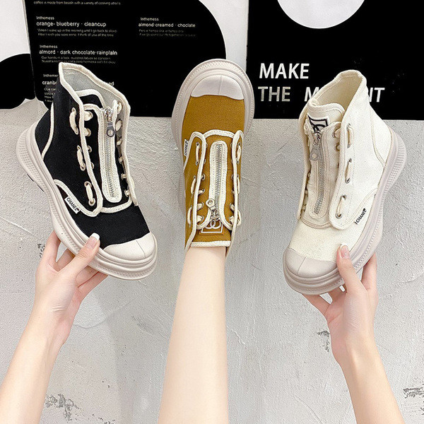 Ikdienas sieviešu kedas ar rāvējslēdzēju un plakanu zoli