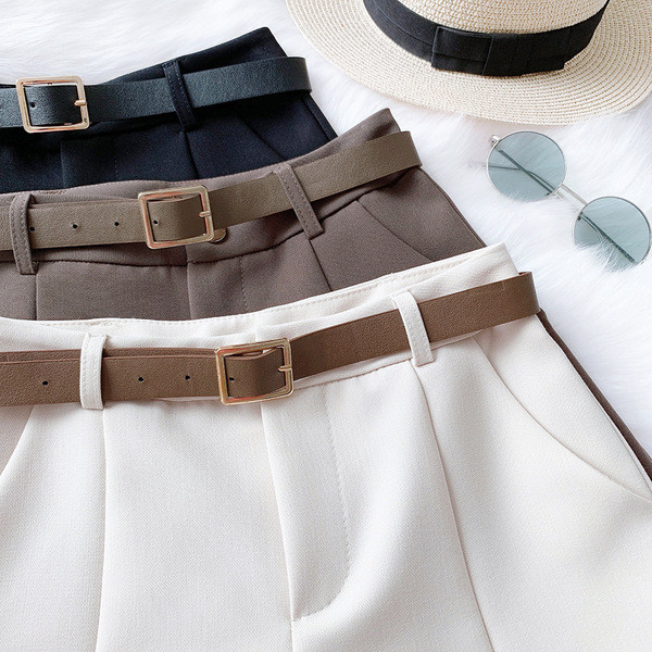 Naiste lühikeste pükste uus mudel - vöö ja taskutega