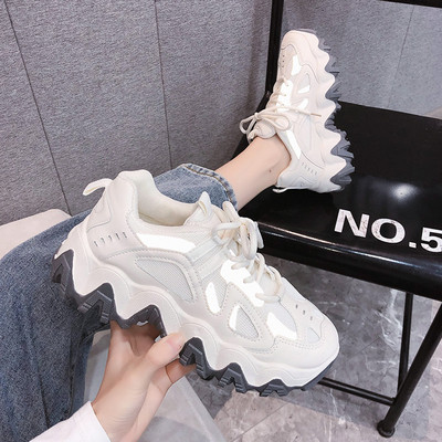 Női őszi tornacipő durva talppal, fűzővel három színben