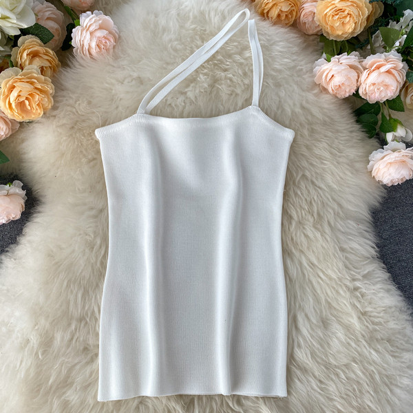 Napi női akasztófelső vékony pánttal