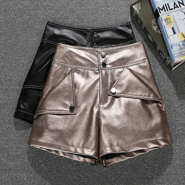 Sieviešu šorti ar augstu vidukli no eko ādas