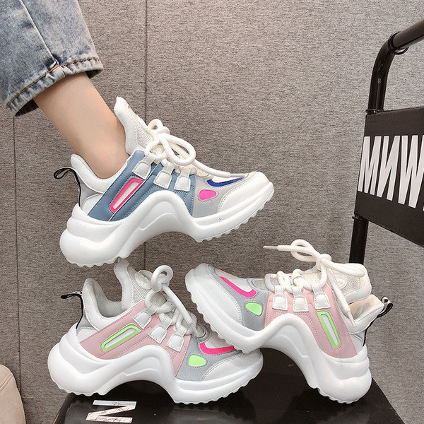 Női színes tornacipő új modellje kék és rózsaszín fűzővel