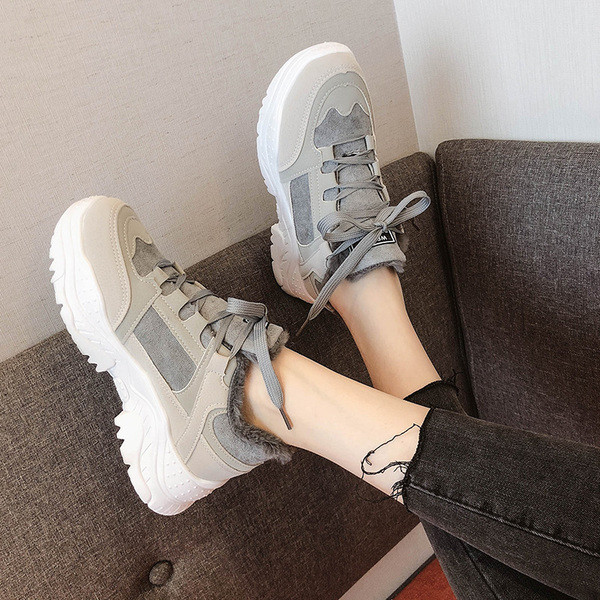 Γυναικεία χειμερινά αθλητικά παπούτσια με ψηλή σόλα