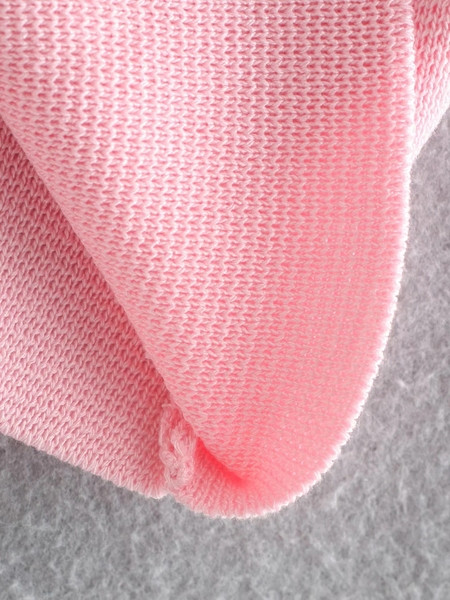 Bustiera scurta de culoare roz si maneci din tul
