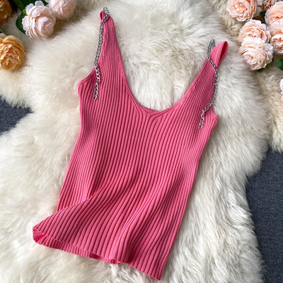 Naiste topp ümara kaelusega ja metallketiga