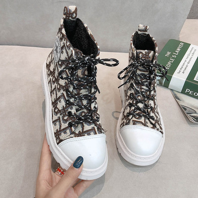 Sieviešu rudens kedas ar saitēm divās krāsās