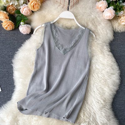 Sieviešu ikdienišķa bikses ar smailu kakla izgriezumu un mežģīnēm