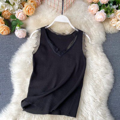 Sieviešu ikdienišķa bikses ar smailu kakla izgriezumu un mežģīnēm